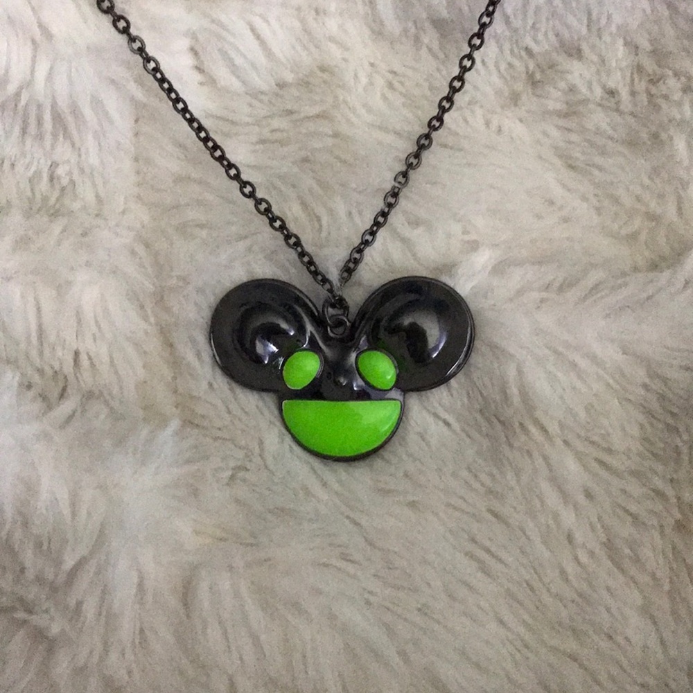 Deadmau5 necklace🐭💚